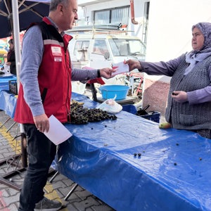 İl Müdürlüğümüze Bağlı GÖLHİSAR SOSYAL HİZMET MERKEZİ Müdürlüğümüz Tarafından ÇAVDIR İlçesi Pazartesi  Pazarı’nda Vatandaşlarımızla Bir Araya Gelinerek Bilgilendirme Faaliyeti Gerçekleştirildi - fotoğraf 9