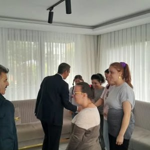 İl Müdürümüz Sayın Can Kayhan Özok, Engelsiz Yaşam Bakım Rehabilitasyon Merkezimize ve bağlı Umut Evleri’ne bir ziyaret gerçekleştirdi. - fotoğraf 1