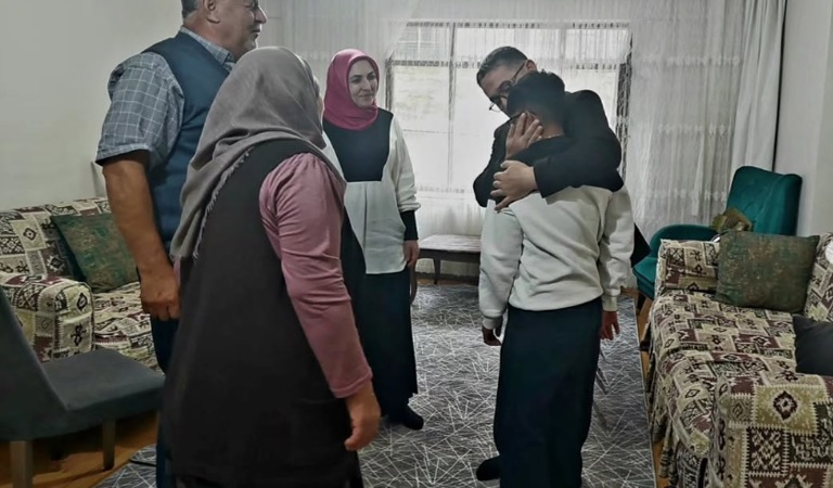 İl Müdürümüz Adem YÜCEL’den Koruyucu Aile Ziyareti