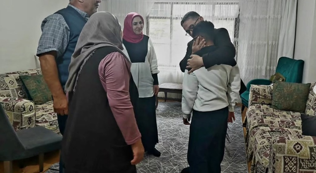İl Müdürümüz Adem YÜCEL’den Koruyucu Aile Ziyareti