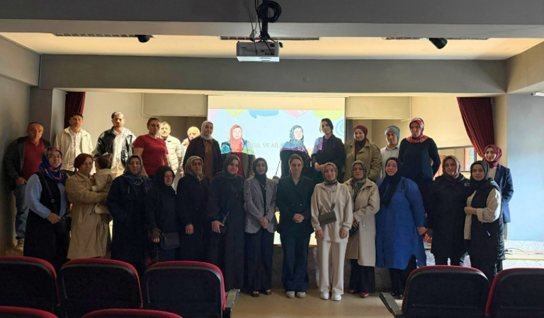 “Okul Ve Aile Hayatı” Konulu Eğitim Gerçekleştirildi.