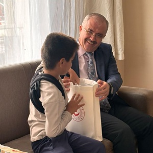 İl Müdürümüz Bilal Erdoğan’dan Koruyucu Ailemize Ziyaret - fotoğraf 1