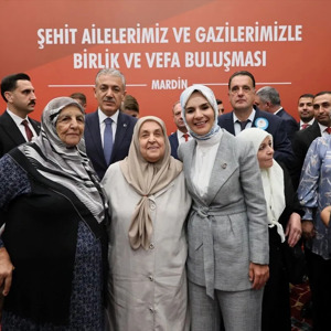 Bakan Göktaş, Mardin'de şehit aileleri ve gazilerle vefa buluşmasında bir araya geldi - fotoğraf 1