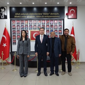 Şehit Babamız Ömer ESKİCİ ile Birlikte Kaymakamımızı Ziyaret Ettik - fotoğraf 1