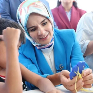 Bakan Göktaş, Kalben Çocuk Köyü'nde devlet himayesindeki çocuklarla bir araya geldi - fotoğraf 1