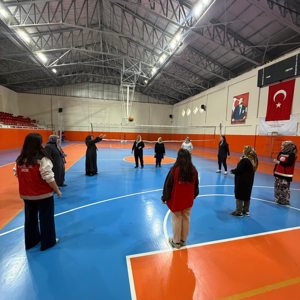 1 Ekim Dünya Yaşlılar Günü’nde Gürün’de Kıymetli Büyüklerimizle Sportif Etkinlik - fotoğraf 2