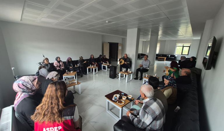 1 Ekim Dünya Yaşlılar Günü’nde Kıymetli Büyüklerimiz Müzikle Buluştu