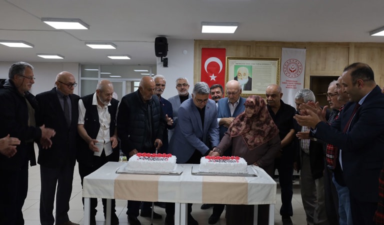 İl Müdürümüz Özgür Kırmızıtaş, Kıymetli Büyüklerimizle Dünya Yaşlılar Günü’nü Kutladı