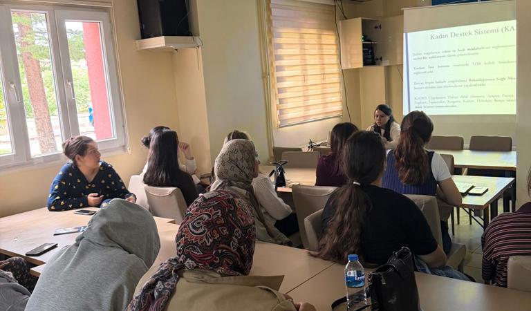 2 Ekim Uluslararası Şiddetsizlik Günü’nde Gürün’de Farkındalık Semineri