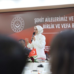 Bakan Göktaş, Gaziantep'te şehit aileleri ve gazilerle vefa buluşmasında bir araya geldi: - fotoğraf 3