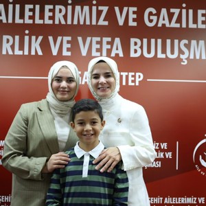 Bakan Göktaş, Gaziantep'te şehit aileleri ve gazilerle vefa buluşmasında bir araya geldi: - fotoğraf 9