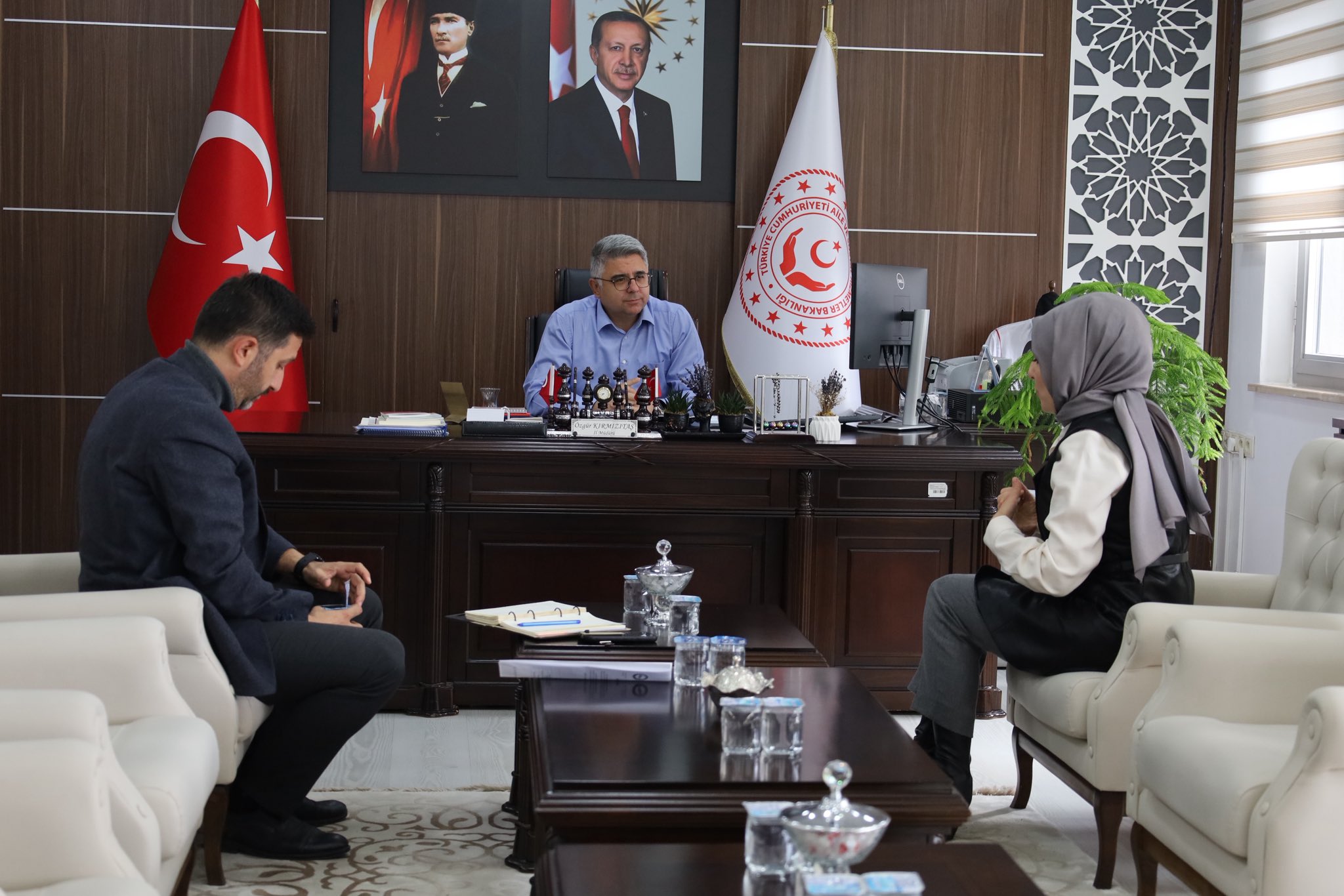 İl Müdürümüz Özgür Kırmızıtaş, Personelimizin Talep ve Önerilerini Dinliyor