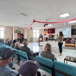 📌 Büyüklerimizin Gülümsemesinde İyilik Var! - fotoğraf 1