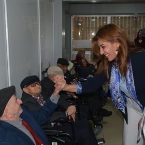 Akhisar’da Dünya Yaşlılar Günü Büyüklerimizle Birlikte Kutlandı - fotoğraf 1