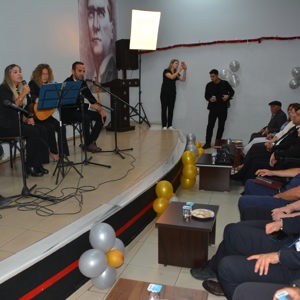 Akhisar’da Dünya Yaşlılar Günü Büyüklerimizle Birlikte Kutlandı - fotoğraf 5