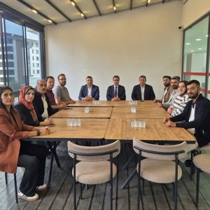 Engelli Aktif Yaşam Merkezi Personeliyle İş ve İşlemler Değerlendirildi - fotoğraf 1