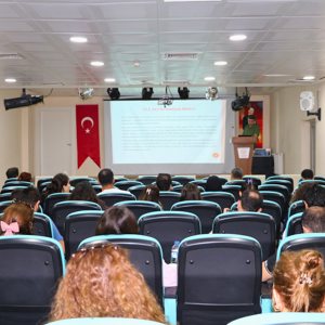 Hizmet İçi Eğitim   İl Müdürlüğümüz Konferans Salonu’nda, personelimize yönelik Danışmanlık Tedbiri Uygulamaları Eğitici Eğitimi gerçekleştirildi.  Eğitim programında, danışmanlık tedbirinin etkin ve doğru uygulanmasına yönelik bilgi paylaşımında bulunularak uygulama süreçleri ele alındı. - fotoğraf 1