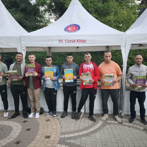 Engelsiz Yaşam Merkezi Bireylerimizle Kitap Fuarı Ziyareti Gerçekleştirildi - fotoğraf 2