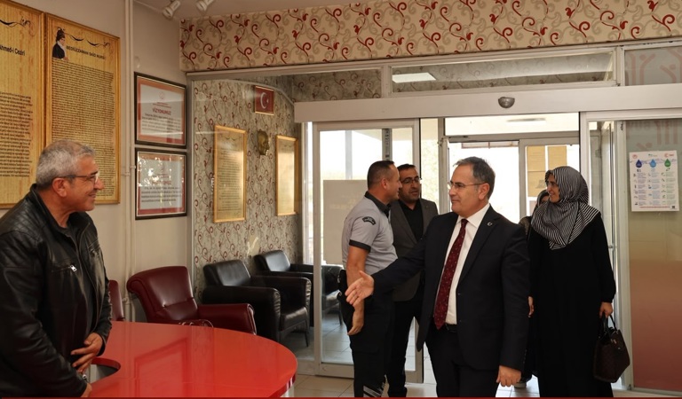 İl Müdürümüz Vefa Akdoğan, İpekyolu Şerif Onat SHM Müdürlüğümüzü Ziyaret Etti