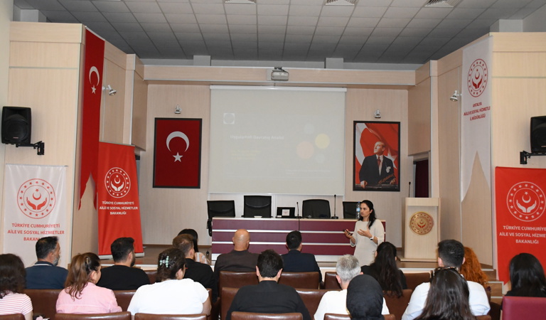 Otizm Spektrum Bozukluğu Alanında Mesleki Eğitim Verildi