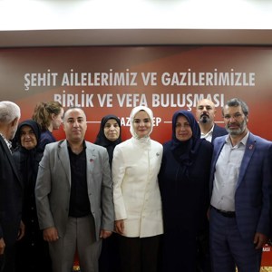 Bakan Göktaş, Gaziantep'te şehit aileleri ve gazilerle vefa buluşmasında bir araya geldi: - fotoğraf 8