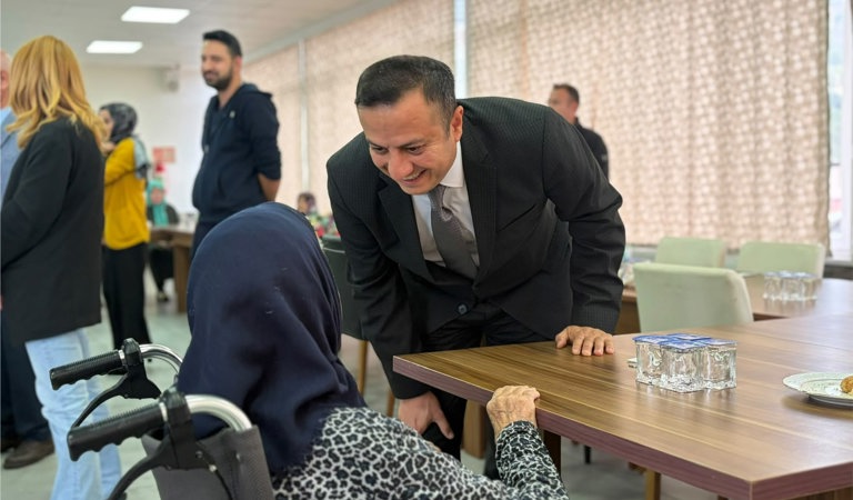 1 Ekim Dünya Yaşlılar Günü kapsamında, Valimiz Sayın Abdullah Erin ve İl Müdürümüz Selim Köse, Özel Isparta Huzur Bakım Merkezimizi ziyaret etti.