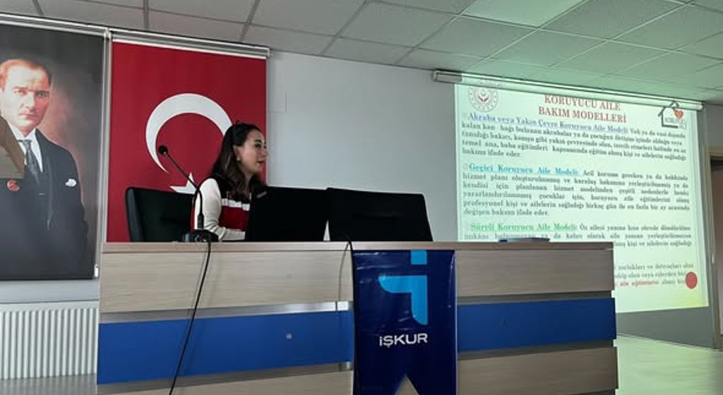 Koruyucu Aile Hizmeti Tanıtımı