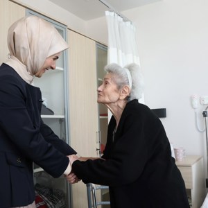 Bakanımız Göktaş, Göztepe Semiha Şakir Huzurevi Yaşlı Bakım ve Rehabilitasyon Merkezi'nin açılışına katıldı - fotoğraf 11