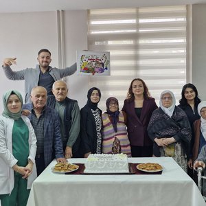Zile Huzurevinde "1 Ekim Dünya Yaşlılar Günü" Coşkuyla Kutlandı - fotoğraf 3