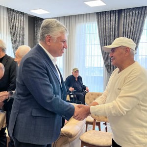 Büyüklerimize Gönülden Bir Ziyaret - fotoğraf 1