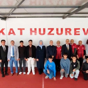 Tokat Huzurevi’nde Sevgi ve Kuşaklararası Bağlarla Dolu 1 Ekim Coşkusu - fotoğraf 8