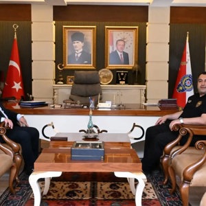 İl Müdürümüz Sayın Sami Çift, Karabük İl Emniyet Müdürü Sayın Osman Tınmazol’u makamında ziyaret etti. - fotoğraf 1