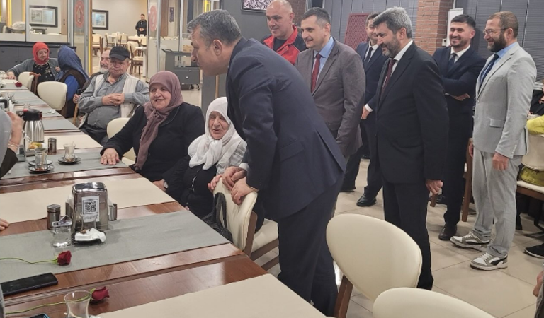 Sayın Valimiz Tahir Şahin Tarafından Düzenlenen Yemek Davetine İştirak Edildi.