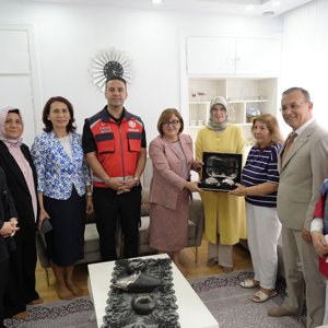 🏡 Sevgiyle Büyüyen Yuvalar, Güvenle Şekillenen Gelecekler - fotoğraf 1