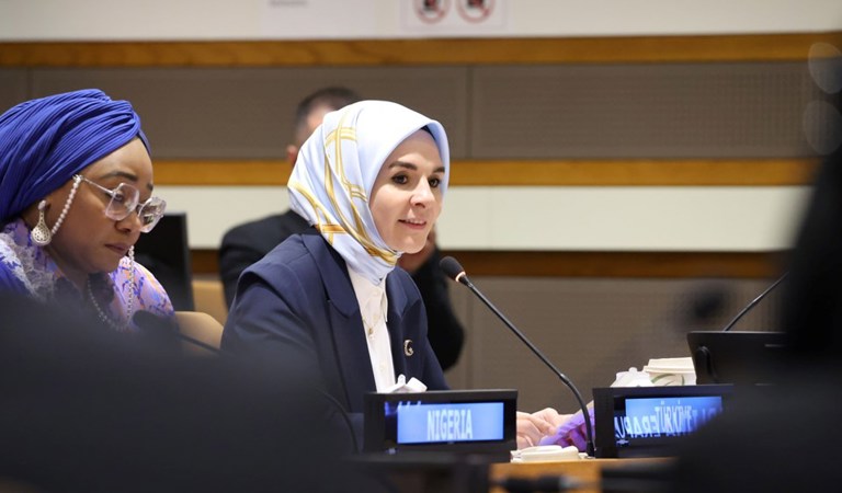 Bakanımız Göktaş, “Teknoloji Kaynaklı Kadınlara ve Kız Çocuklarına Yönelik Şiddetle Mücadele" Temalı G77 ve Yükselen Ortaklar Bakanlar Yuvarlak Masa Toplantısı"nda konuştu: