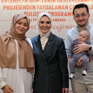 Bakanımız Göktaş, Evlenecek Gençlerin Desteklenmesi Projesi'nden yararlanan çiftlerle buluştu - fotoğraf 16