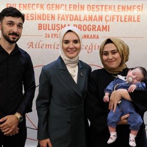 Bakanımız Göktaş, Evlenecek Gençlerin Desteklenmesi Projesi'nden yararlanan çiftlerle buluştu - fotoğraf 13