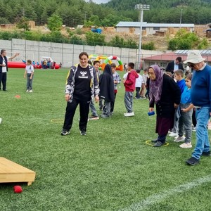 Kıymetli Büyüklerimiz ile Birlikte Spor ve Eğlence Dolu Bir Gün - fotoğraf 3