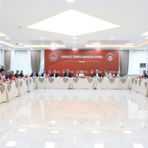 Bakanımız Göktaş: "Terörsüz Türkiye’yi şehit yakınlarımız ve gazilerimizle birlikte inşa ettik” - fotoğraf 5
