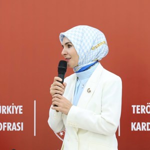 Bakanımız Göktaş: "Terörsüz Türkiye’yi şehit yakınlarımız ve gazilerimizle birlikte inşa ettik” - fotoğraf 4