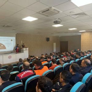 Okul Güvenliği İş Birliği Protokolü Kapsamında, Okul Çevrelerinde Görev Yapan Jandarma Personeline Yönelik Eğitimi Gerçekleştirdik - fotoğraf 1