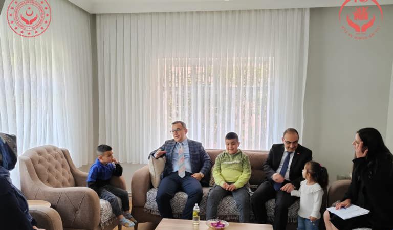 Evde Bakım Hizmeti Alan Aileye Ziyaret Düzenlendi