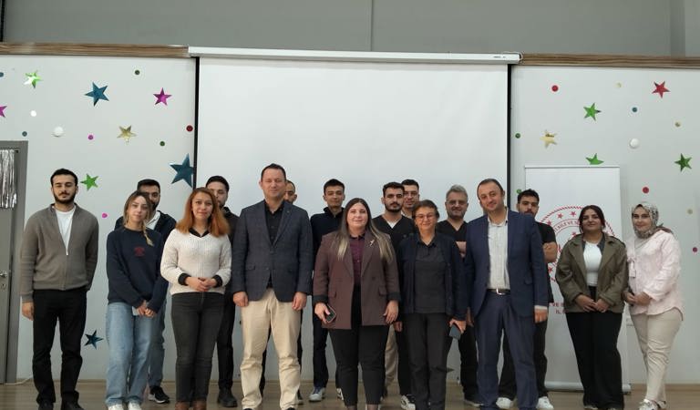 Bakım Personellerine Yönelik Eğitim Programı Gerçekleştirildi.