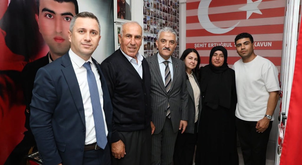 Valimiz Sayın Mehmet Makas Şehidimiz Ertuğrul Tuğra Kavun’un Ailesini Ziyaret Etti.
