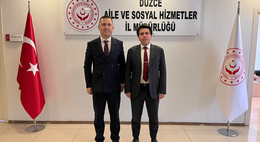 Çilimli Kaymakamı Ahmet Ali Altıntaş İl Müdürümüz Sezgin Küçüktepe’yi Ziyaret Etti.