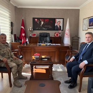 Safranbolu Jandarma Komando Eğitim Merkez Komutanı Ramazan Ünal'dan İl Müdürümüz Sayın Sami ÇİFT’i makamında ziyaret etti. - fotoğraf 1