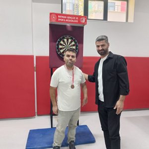 Engelli Aktif Yaşam Merkezi’nde Dart Turnuvası Düzenlendi - fotoğraf 1