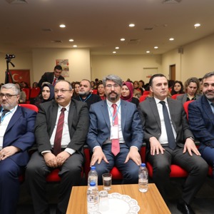 Palyatif Bakıma Güncel Yaklaşımlar Sempozyumunda Palyatif Bakımı Sahada Uygulayanların Deneyimleri Paylaşıldı - fotoğraf 2