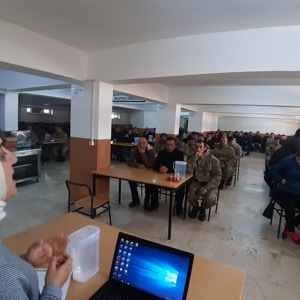 Şerif Onat SHM ‘den İl Jandarma Personeline  “Madde Bağımlılığı İle Mücadele, Aile-Medya ve İnternet Semineri - fotoğraf 2