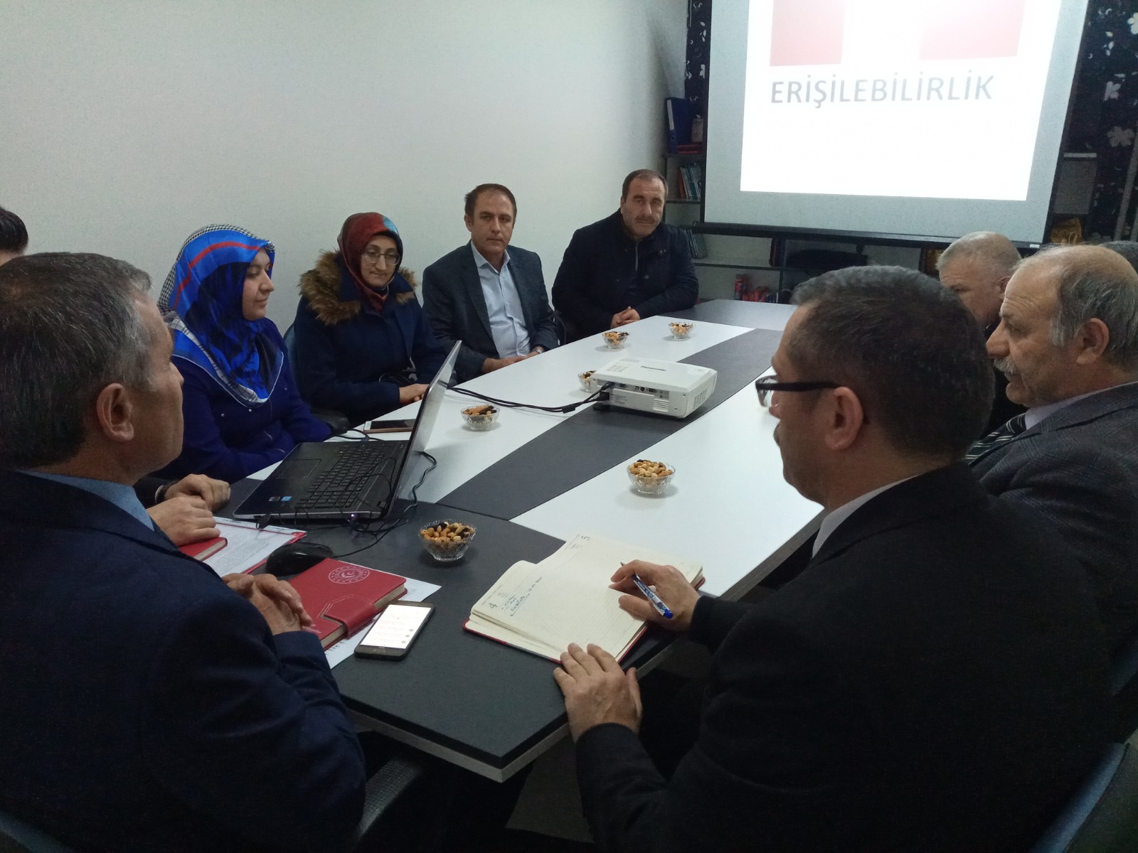 İlimiz Erişilebilirlik İzleme Ve Denetleme Komisyonunun 2020 Yılı İlk Toplantısı İl Müdürlüğümüz Toplantı Salonunda Yapıldı